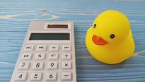 主要3校を比較！土地家屋調査士の予備校にかかる費用