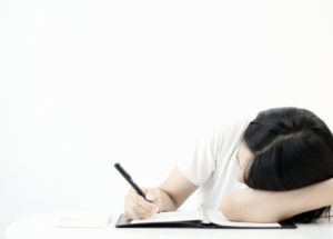 土地家屋調査士は無資格でもなれるのか？