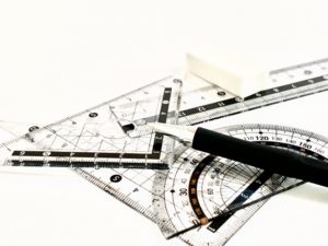 土地家屋調査士試験で必要な用具とは？おすすめの用具を紹介